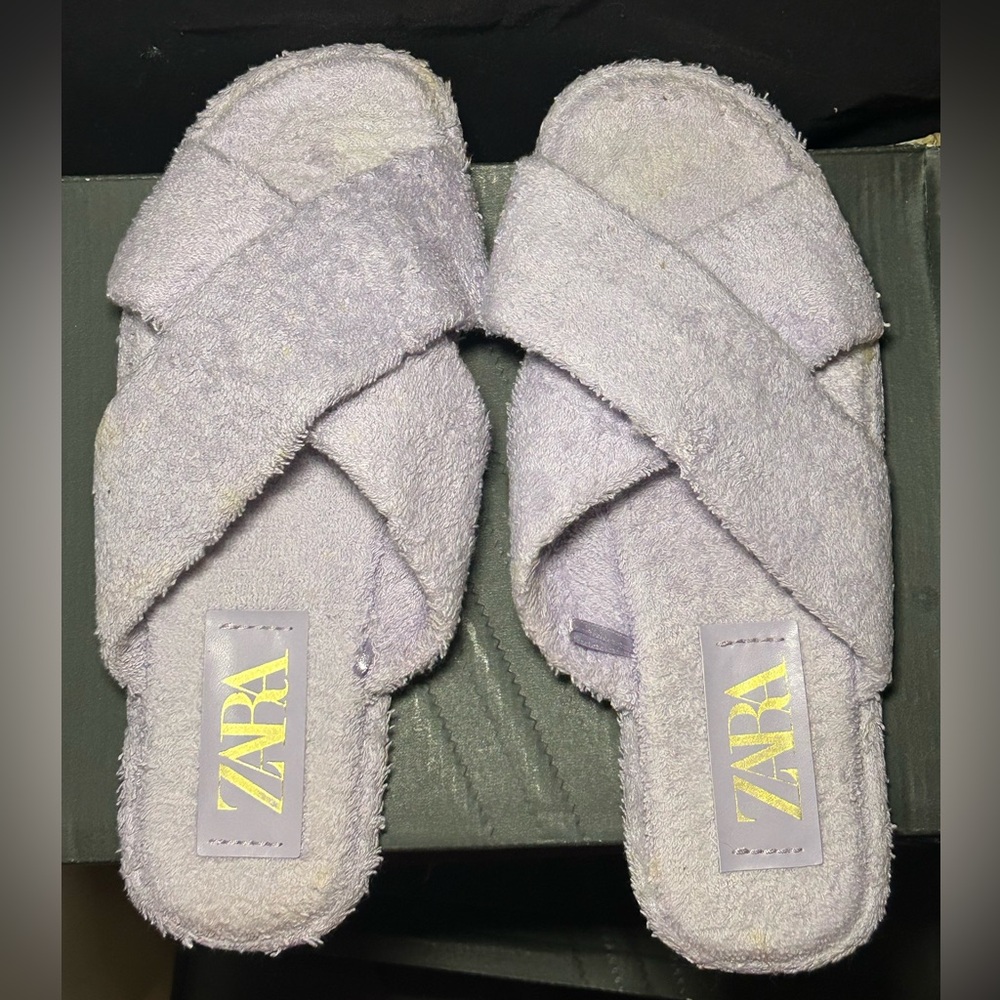 Zara Gray Crisscross Sandals